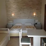 普拉卡1号酒店